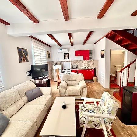 بيت للعطل Sarajevo Holiday Home *